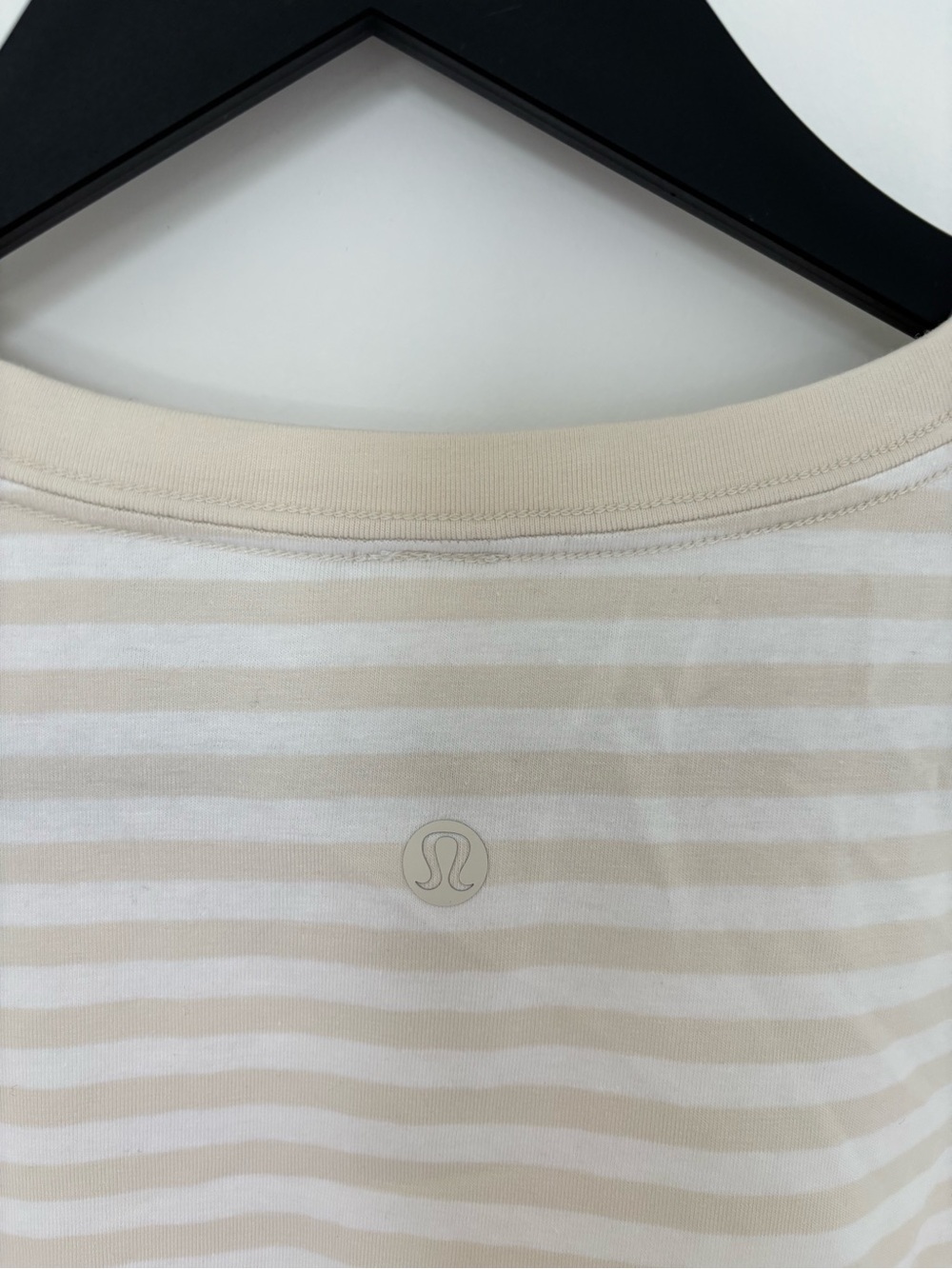Lululemon Love Crew Tee – White/Light Beige Stripe – Size 12 – NWT - Picture 6 of 6